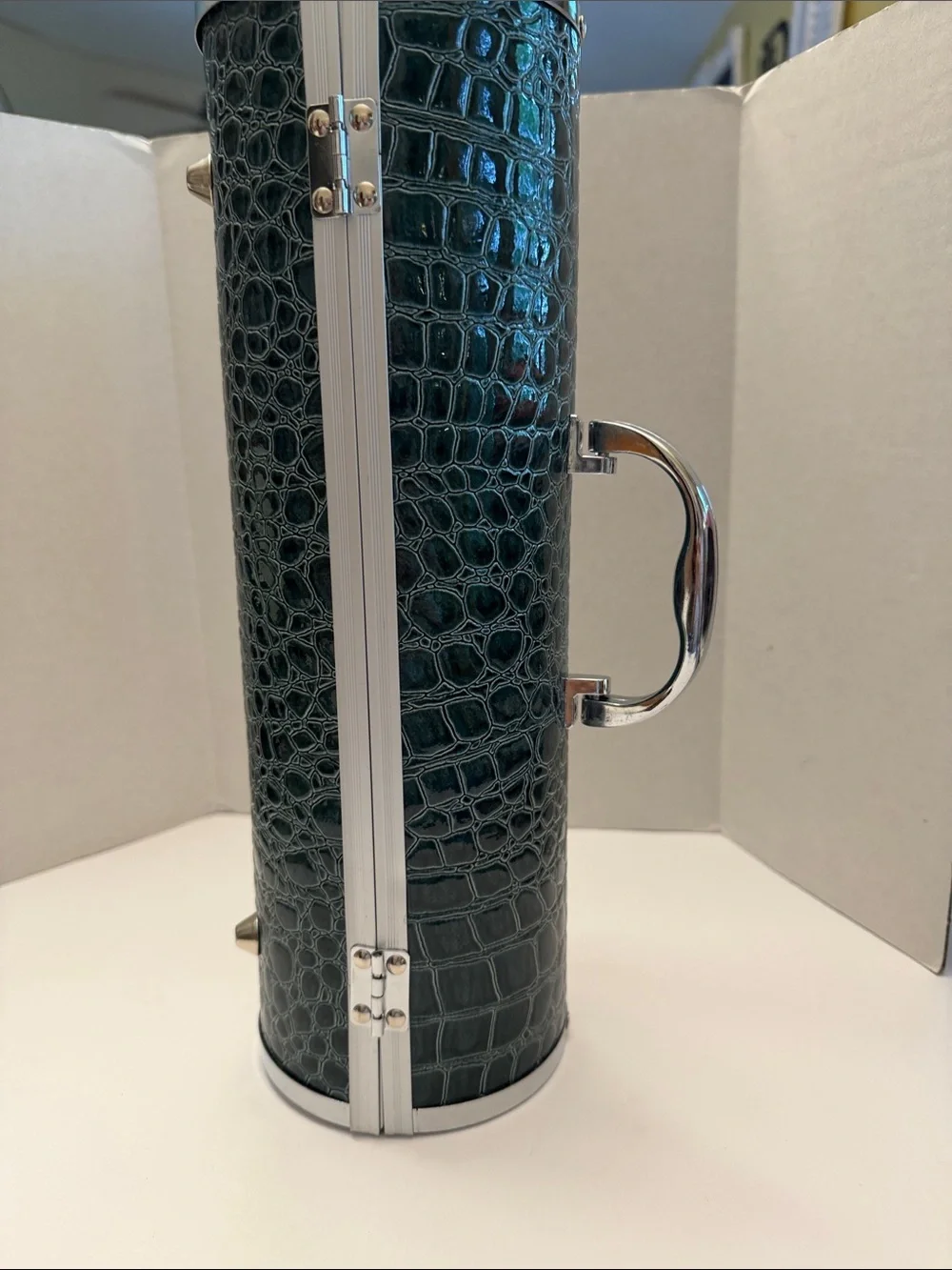 Wine Bottle Carrier Croc-Texture With Cork Screw Hard Sided
